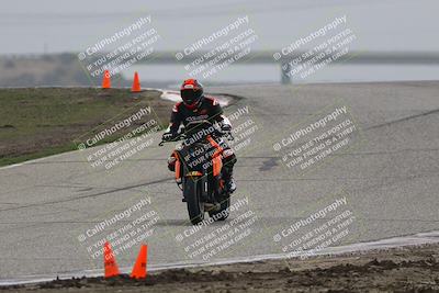 media/Nov-29-2025-TrackDaz (Sat) [[10ae2d9bce]]/B Group/Session 3 (Outside Grapevine)/